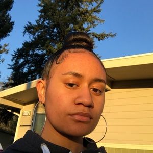 Meet your Posher, Folau